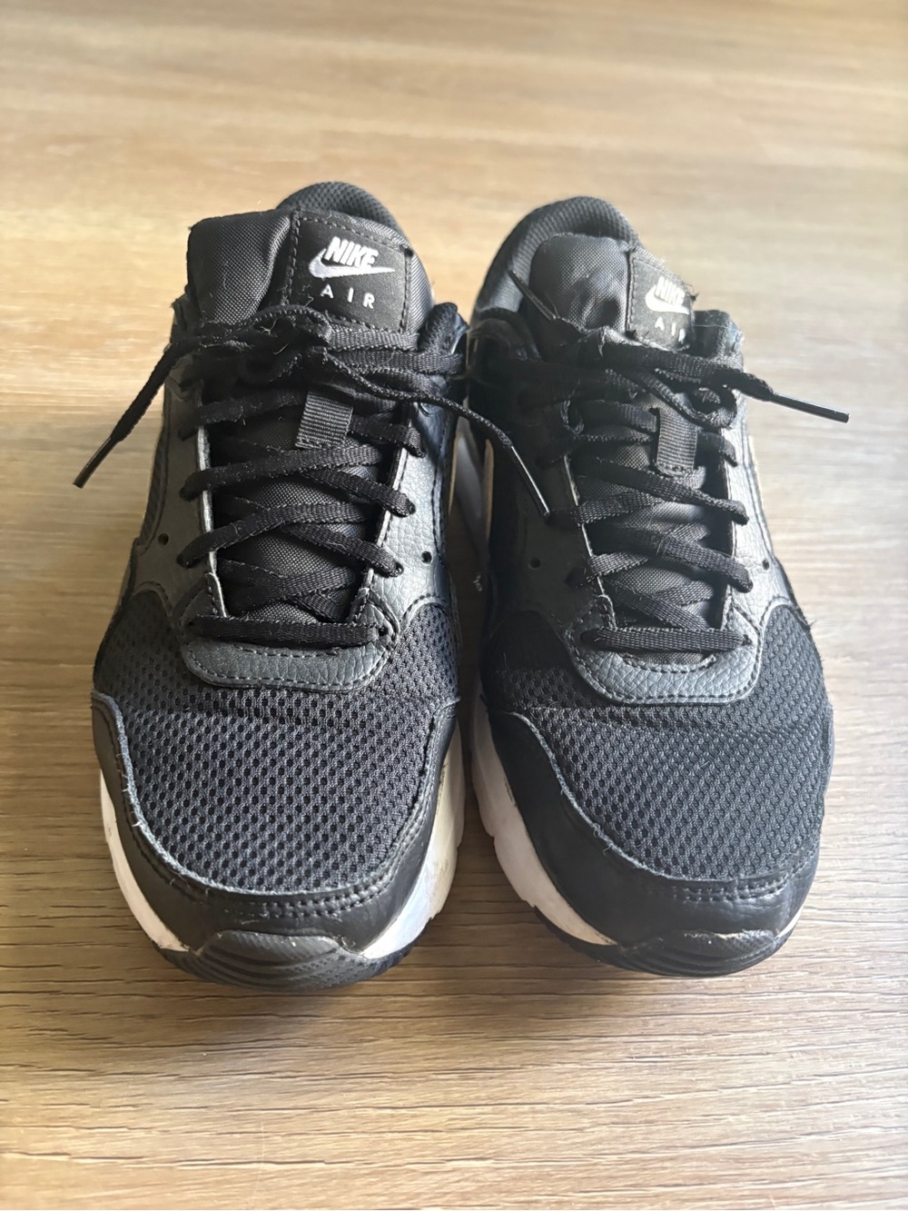 Nike Black Mesh and Leather Running Sneakers